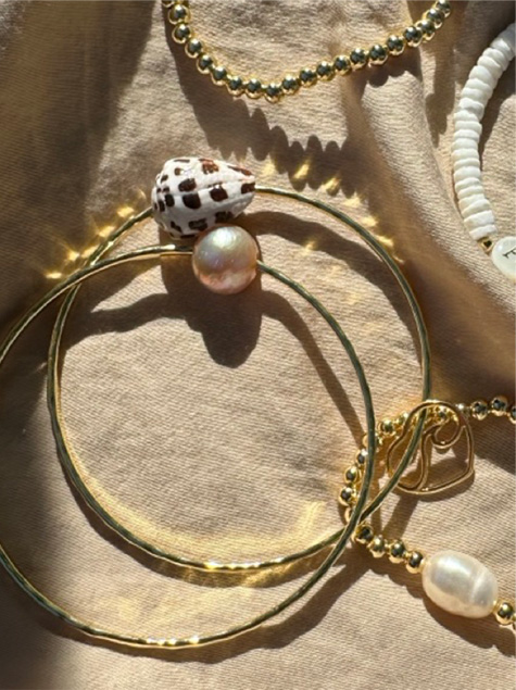 Mahina jewelry piece